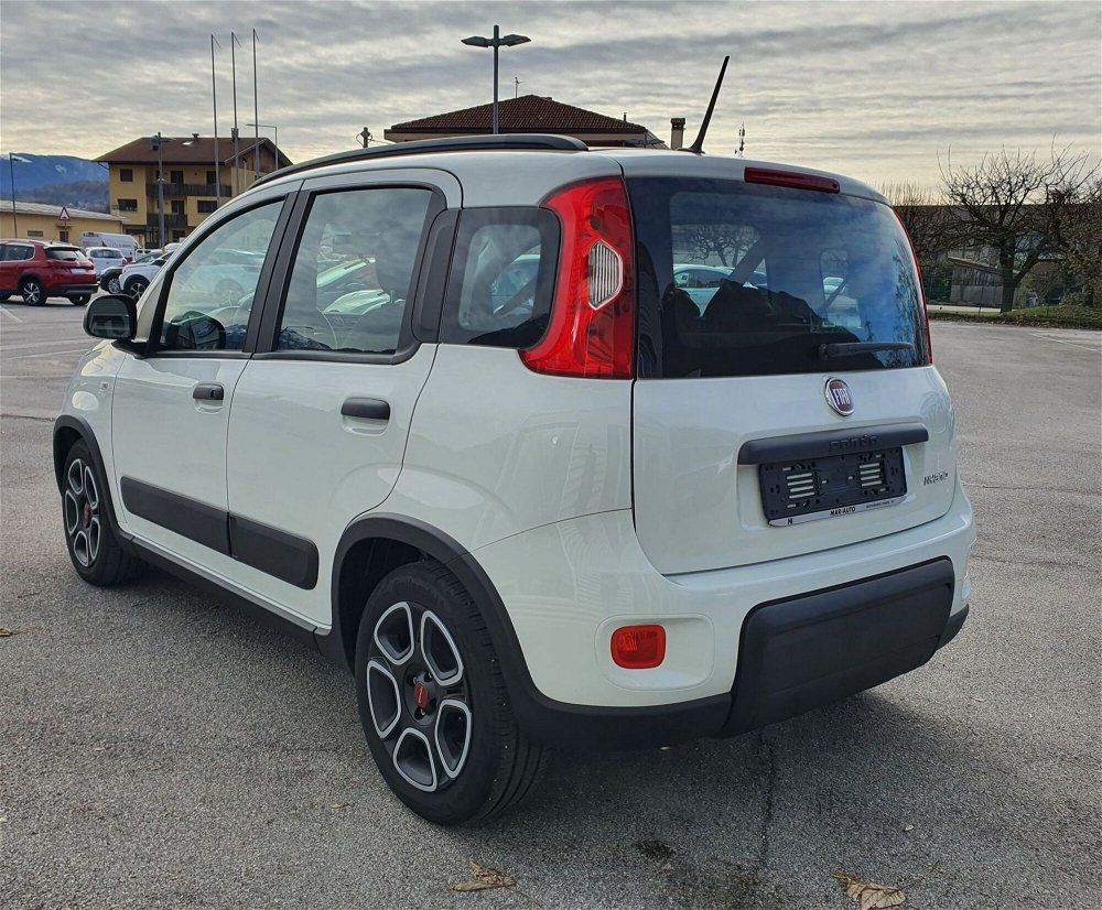 Fiat Panda 1.0 FireFly S&S Hybrid City Cross  del 2022 usata a Belluno (4)