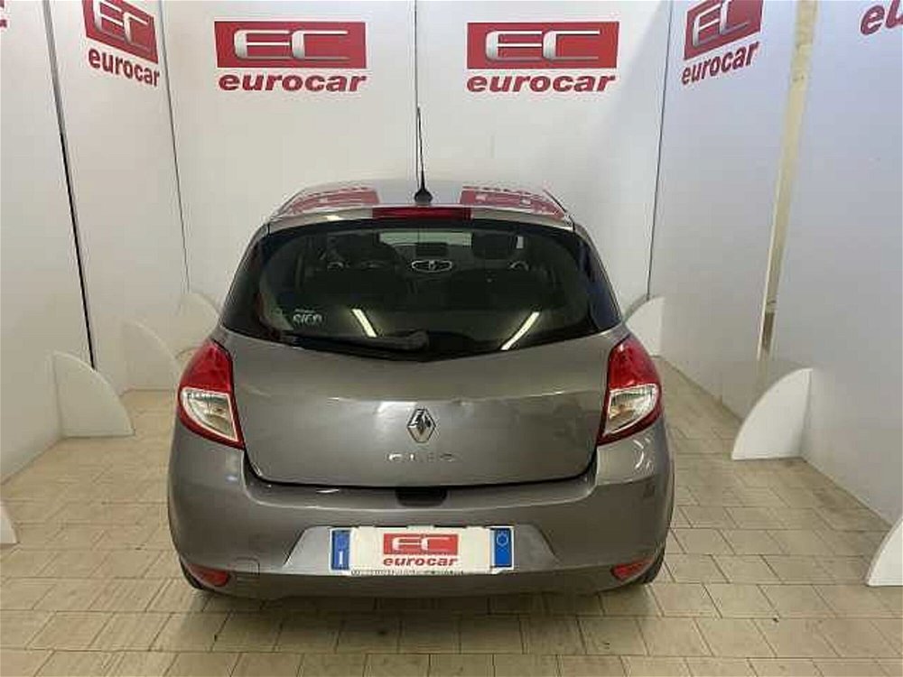 Renault Clio 1.2 75CV GPL 5 porte Live  del 2012 usata a Ottaviano (5)
