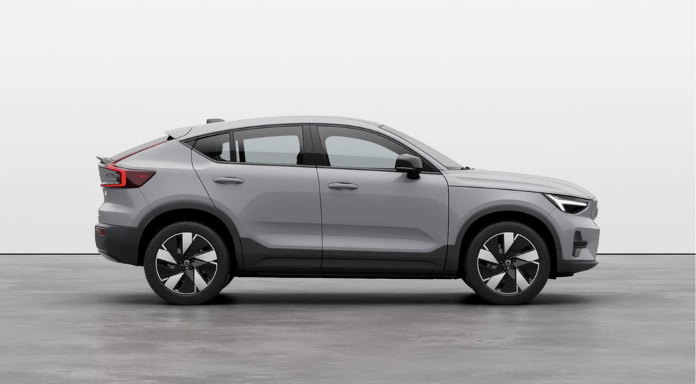 Volvo C40 Recharge Twin Motor AWD Plus  nuova a Como (2)