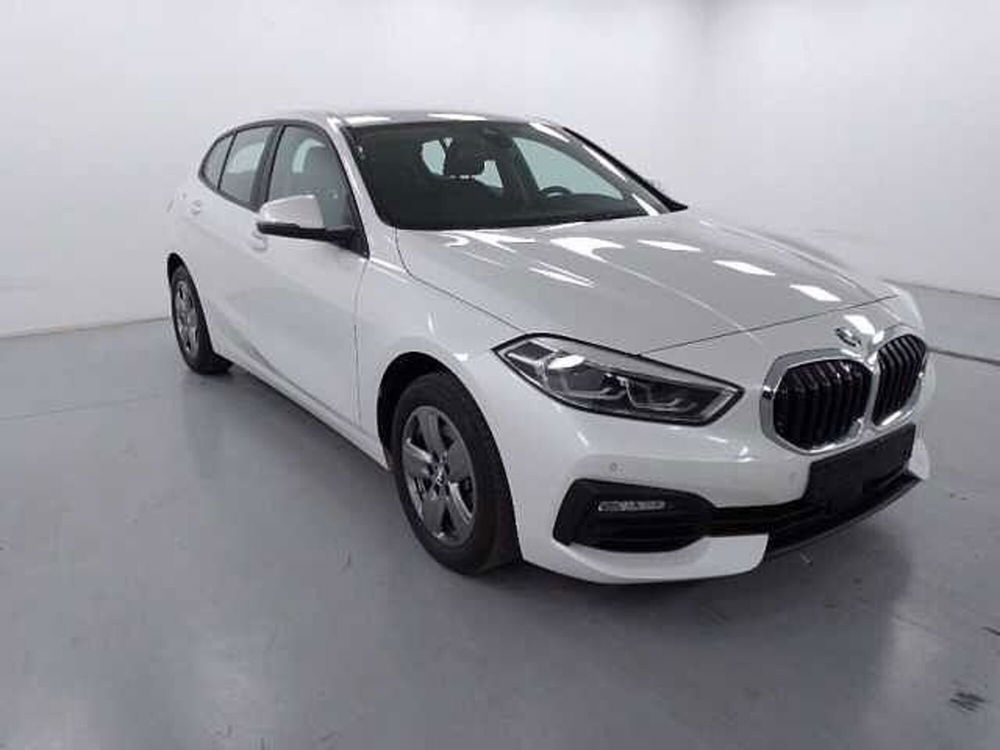 BMW Serie 1 118i Business Advantage 136cv auto del 2022 usata a Cuneo (3)