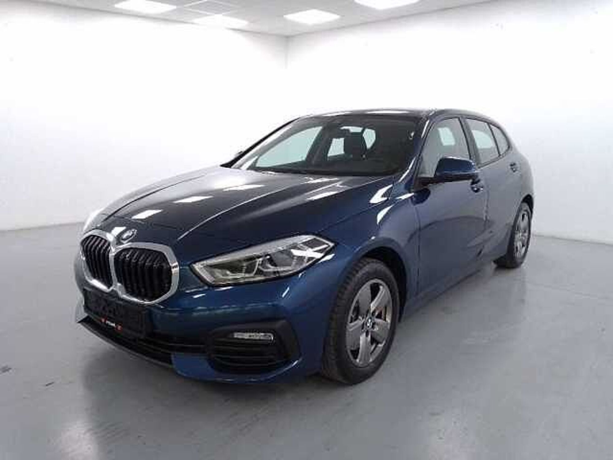 BMW Serie 1 118i Business Advantage 136cv auto del 2022 usata a Cuneo