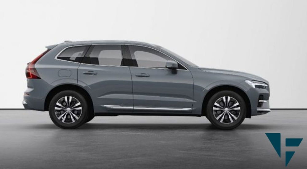 Volvo XC60 nuova a Udine (2)