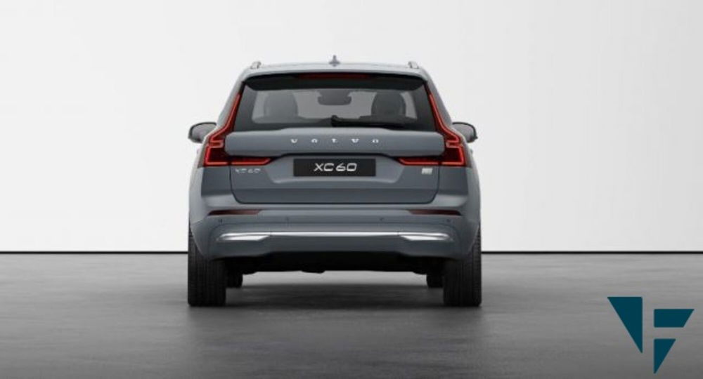 Volvo XC60 nuova a Udine (4)