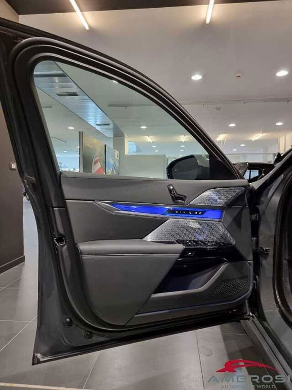 BMW i7 nuova a Viterbo (7)