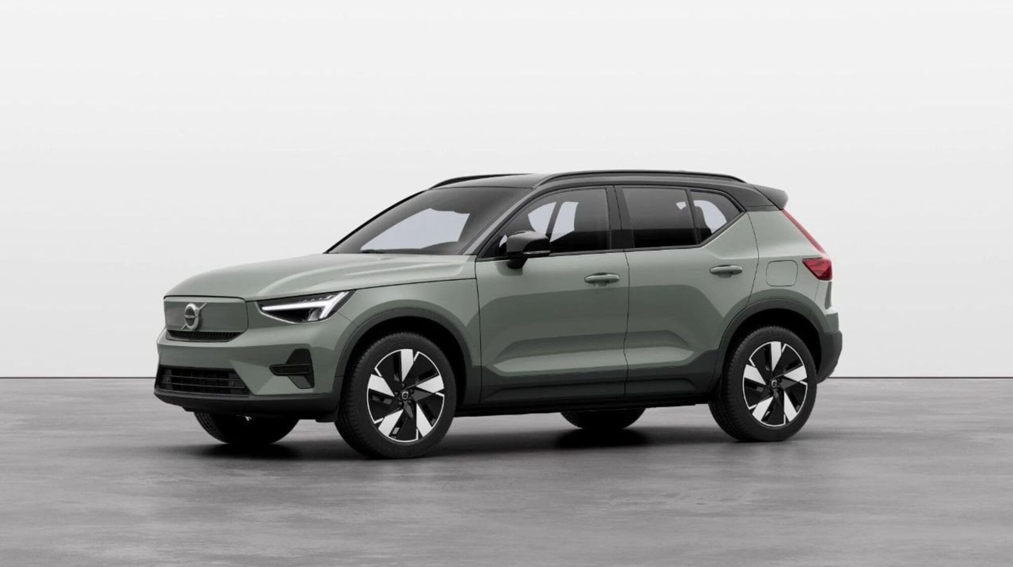 Volvo XC40 Recharge Pure Electric Single Motor FWD Plus N1 nuova a Como