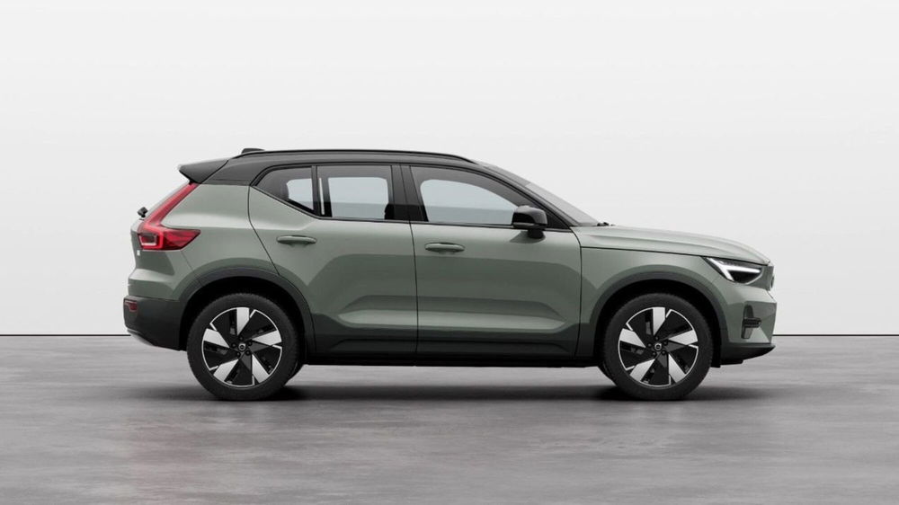 VOLVO Veicoli Commerciali XC40 nuova a Como (2)