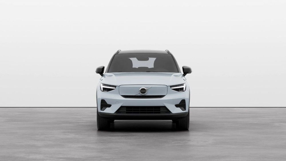 Volvo XC40 nuova a Como (5)