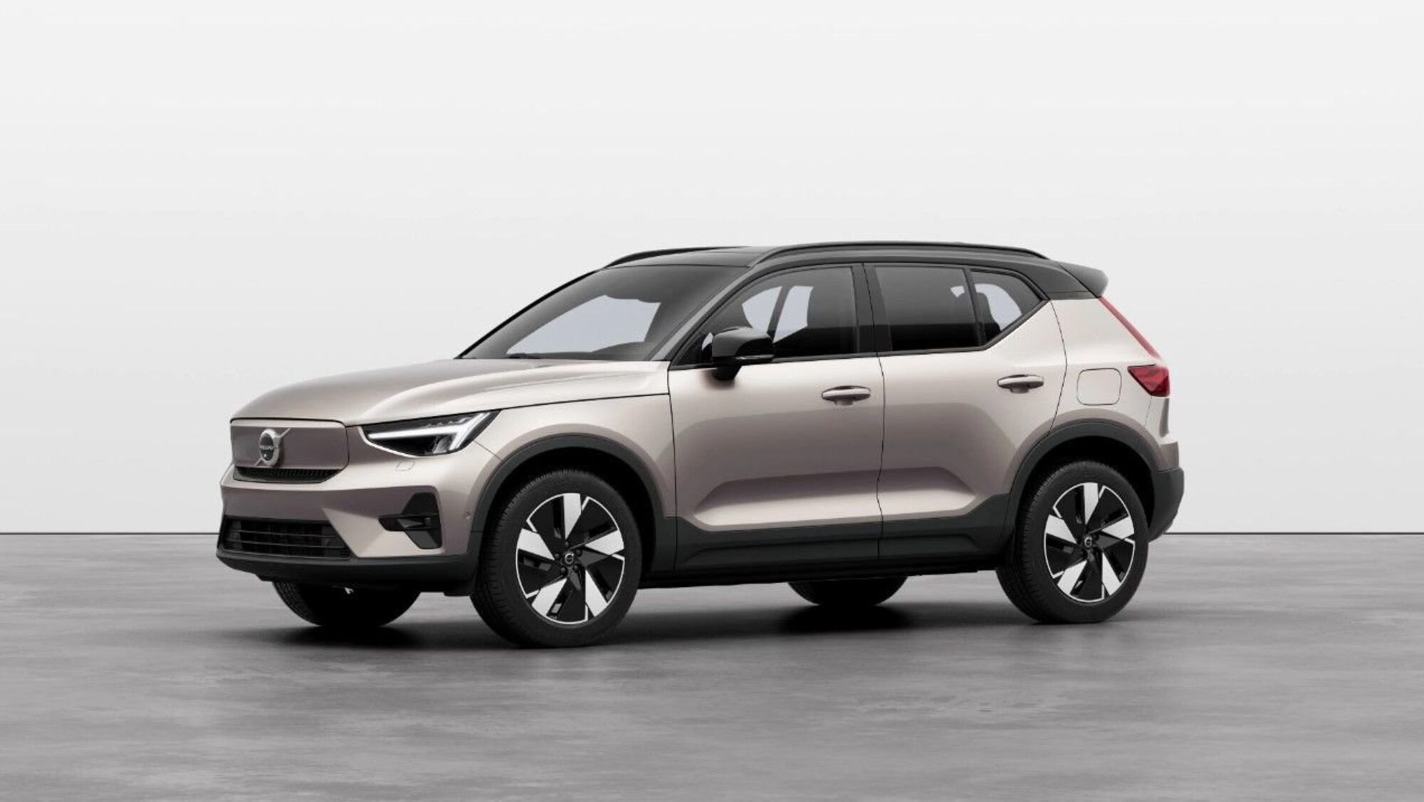 Volvo XC40 Rech. Pure Elect. Single Mot. Exten. Range RWD Ultimate nuova a Como