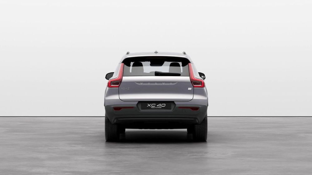 Volvo XC40 nuova a Como (4)