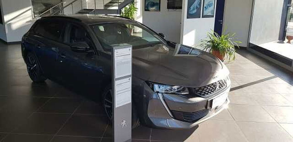 Peugeot 508 SW nuova a Pordenone