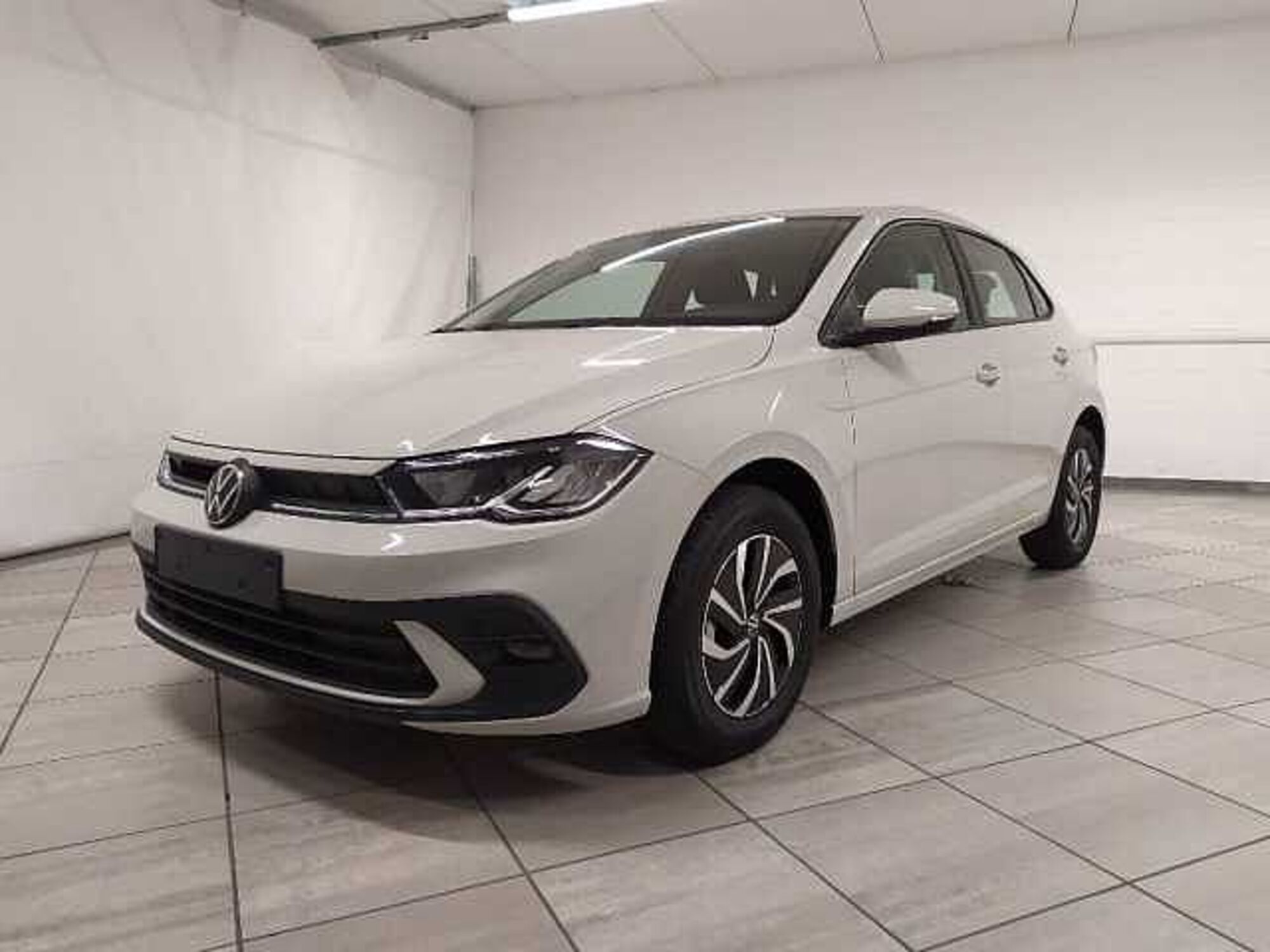 Volkswagen Polo 1.0 tsi Style 95cv nuova a Cuneo