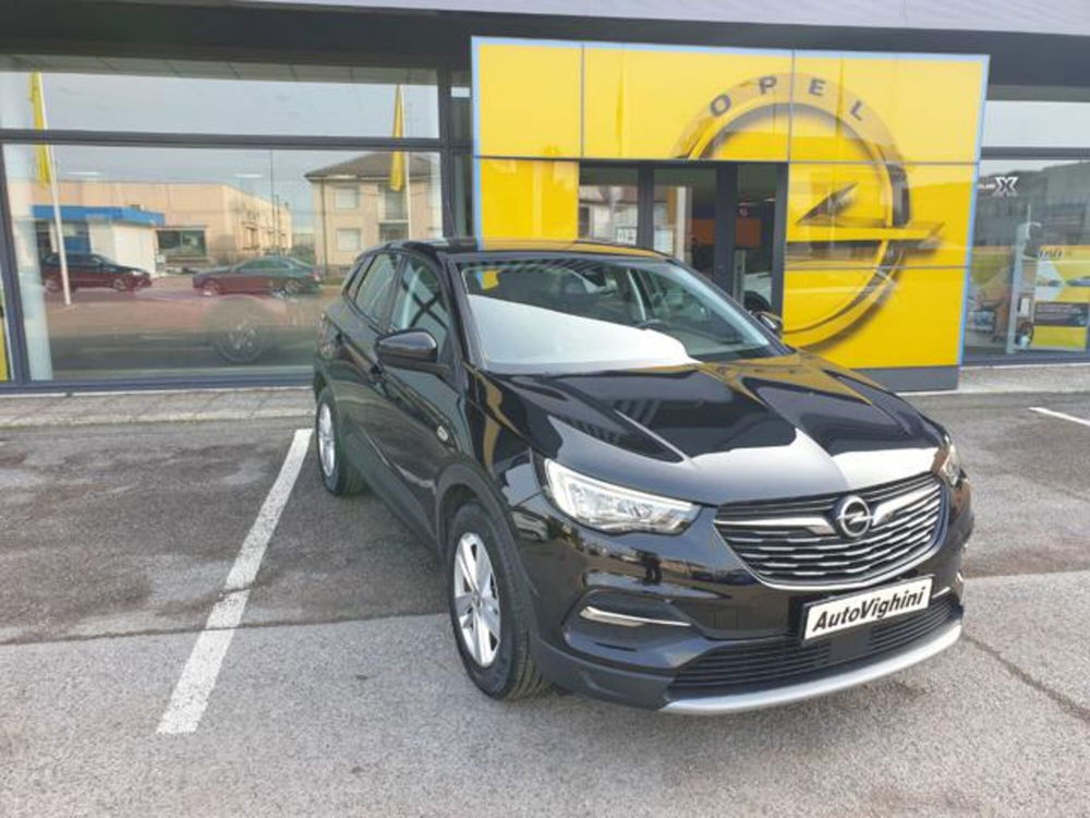 Opel Grandland X 1.5 diesel Ecotec Start&Stop Elegance  del 2021 usata a Sanguinetto