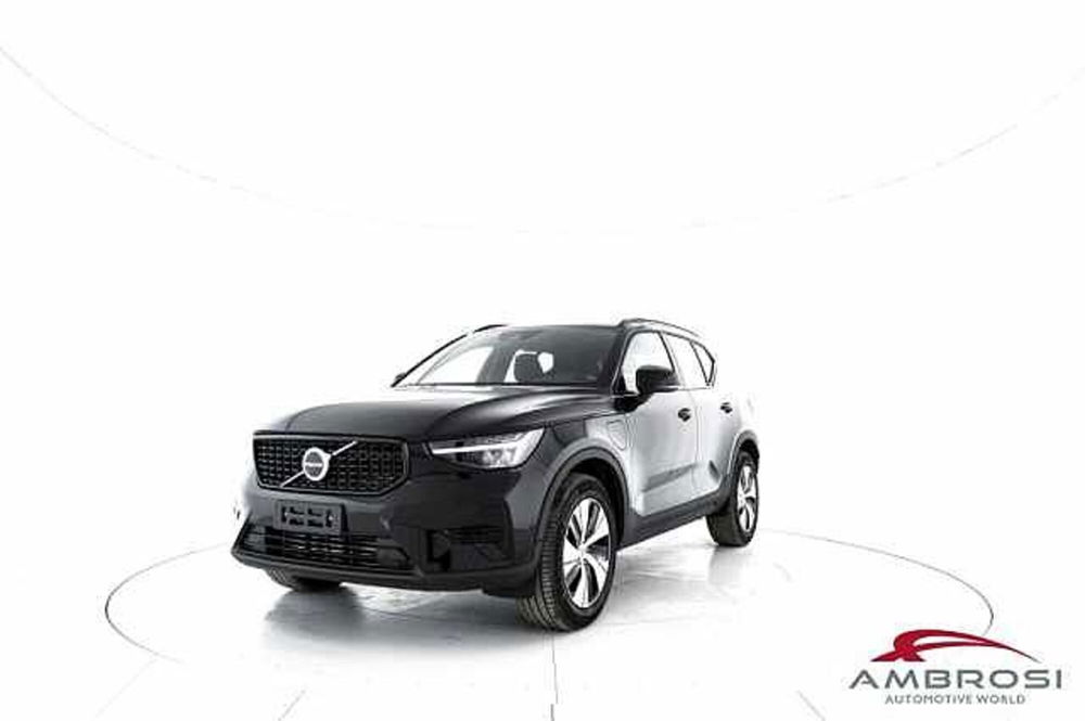 Volvo XC40 nuova a Perugia