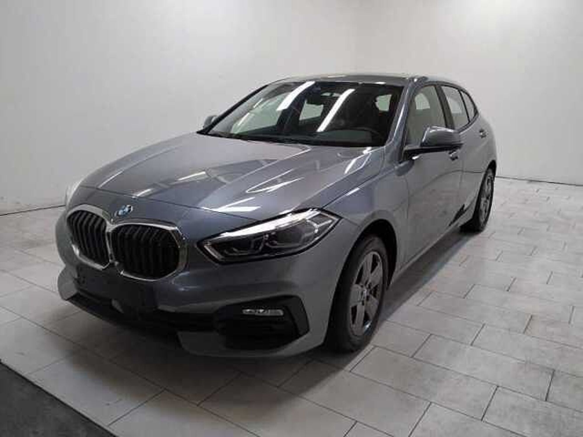 BMW Serie 1 118i Business Advantage 136cv auto del 2022 usata a Cuneo