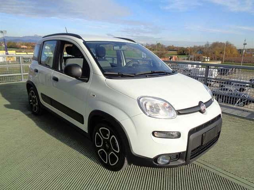 Fiat Panda 1.0 FireFly S&S Hybrid City Cross  del 2022 usata a Castelfranco Veneto (4)