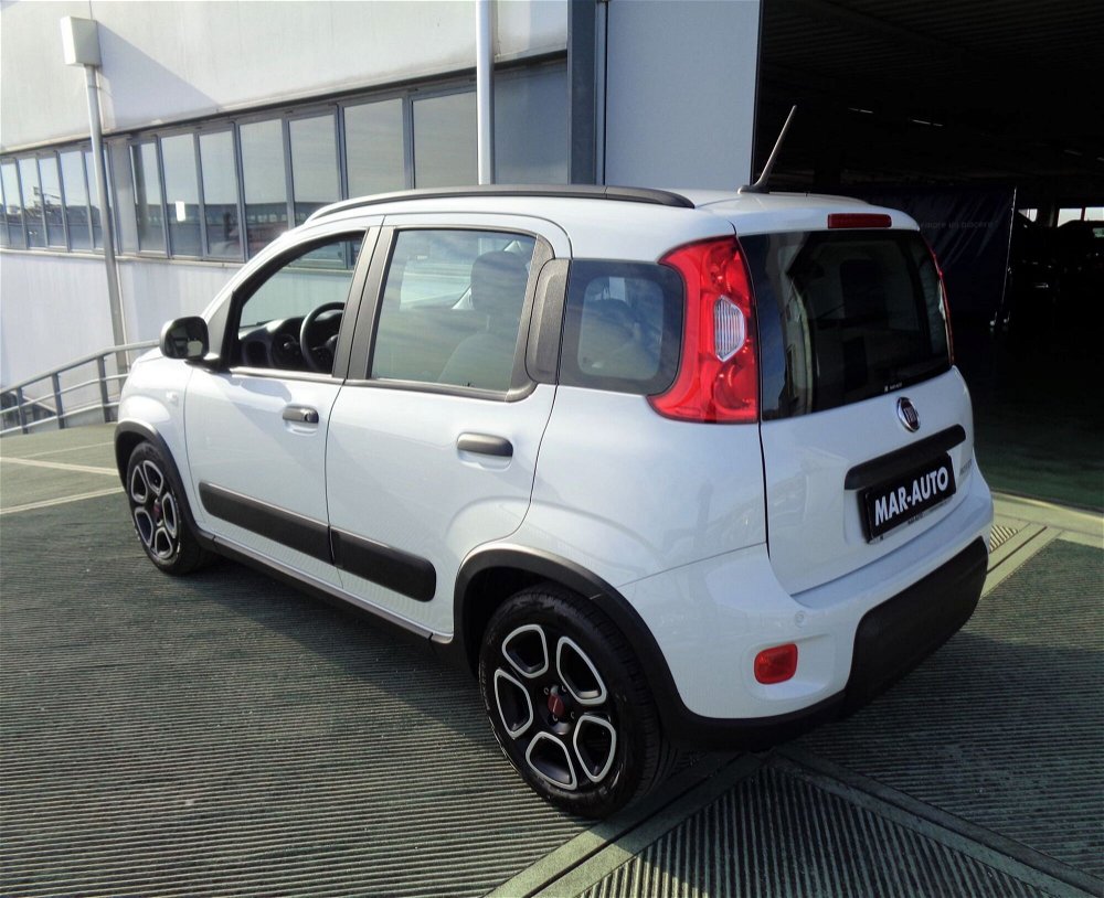 Fiat Panda 1.0 FireFly S&S Hybrid City Cross  del 2022 usata a Montebelluna (2)