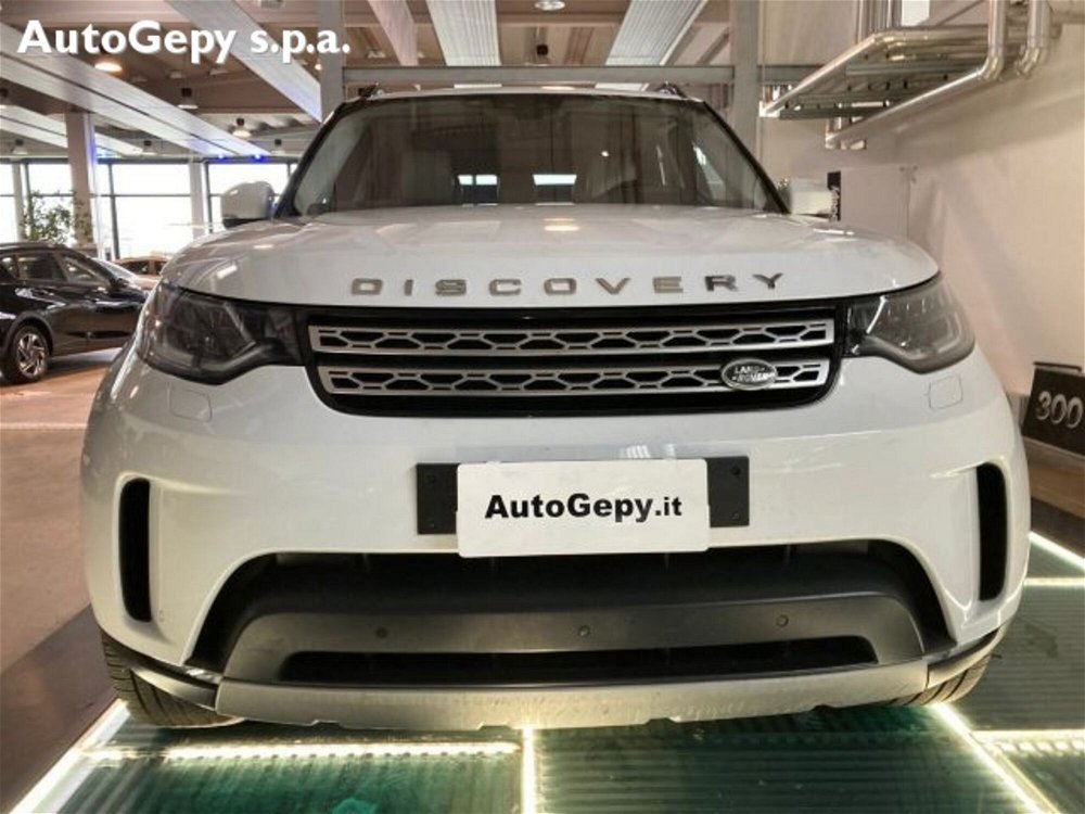 Land Rover Discovery 2.0 TD4 180 CV HSE Luxury  del 2017 usata a Reggio nell'Emilia (2)