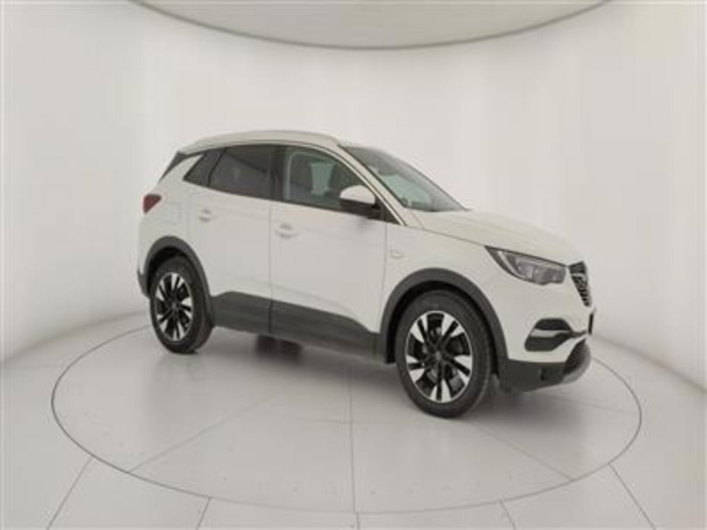 Opel Grandland X usata a Bari (10)