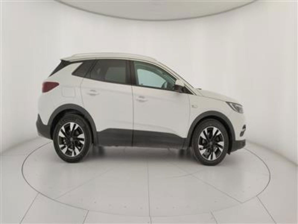 Opel Grandland X usata a Bari (9)