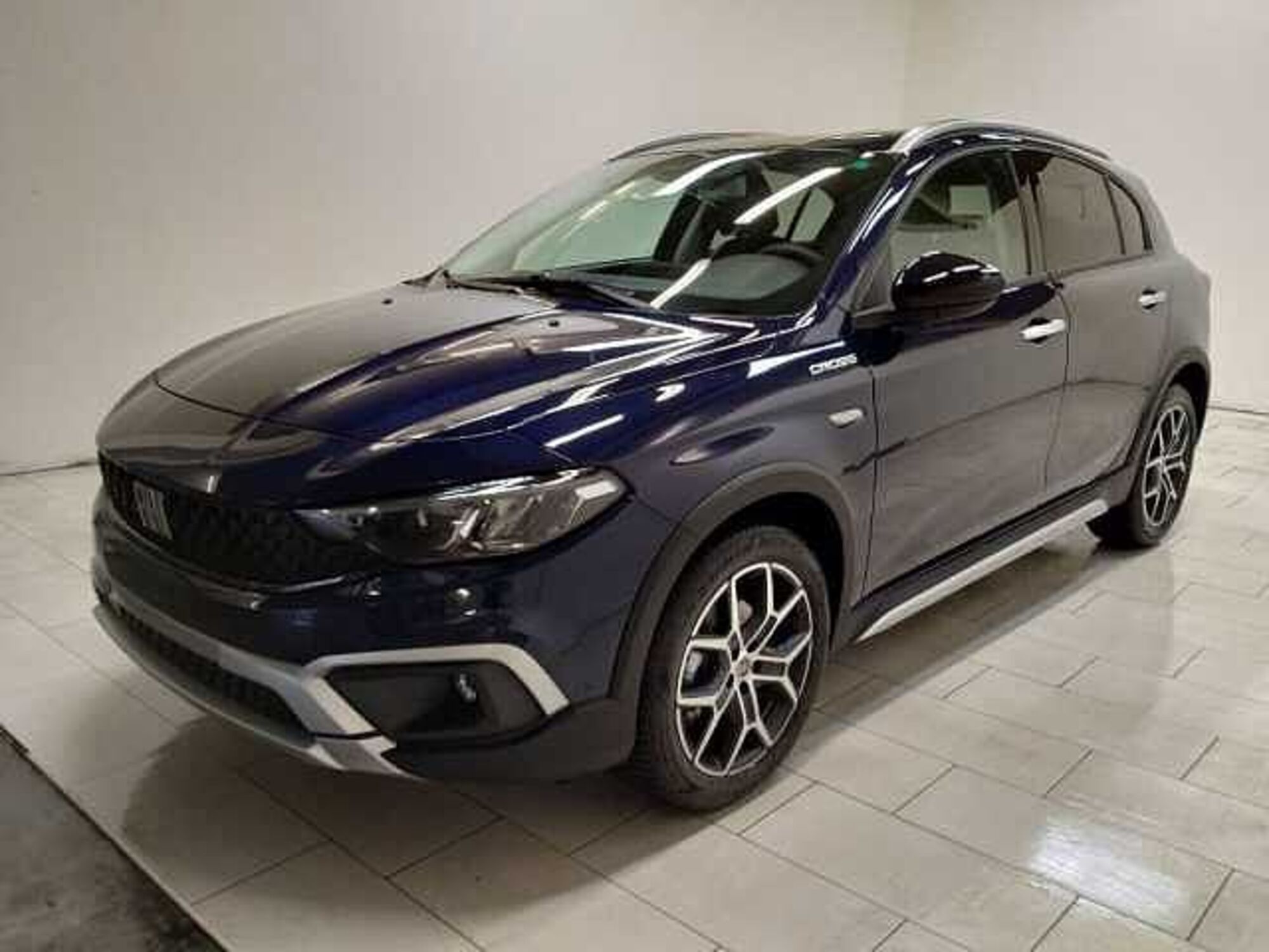 Fiat Tipo Tipo 5p 1.6 mjt Cross s&amp;s 130cv nuova a Cuneo