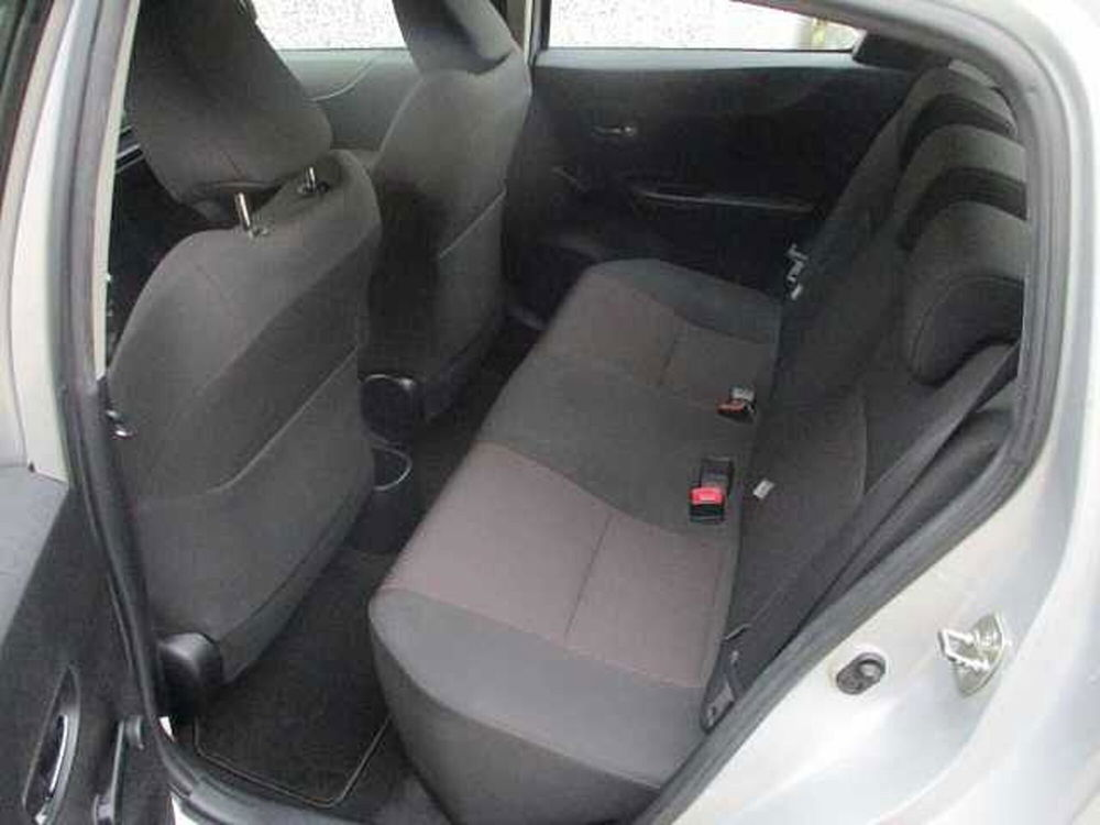 Toyota Yaris usata a Roma (12)