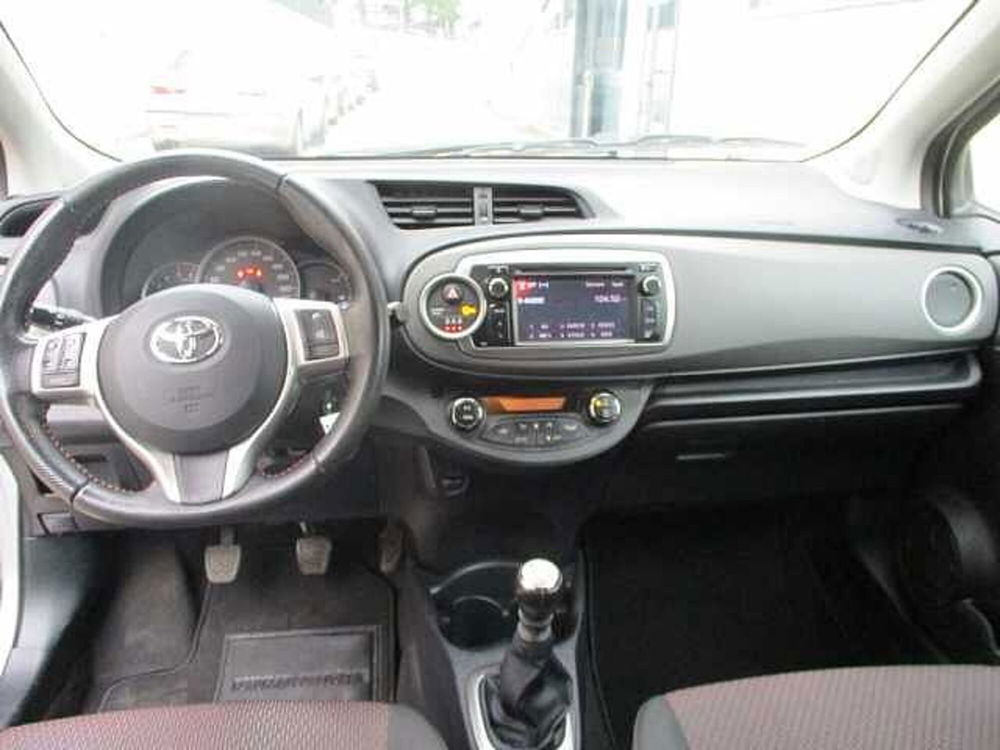 Toyota Yaris usata a Roma (7)