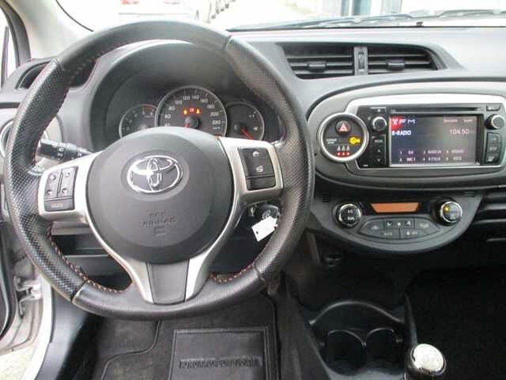 Toyota Yaris usata a Roma (8)