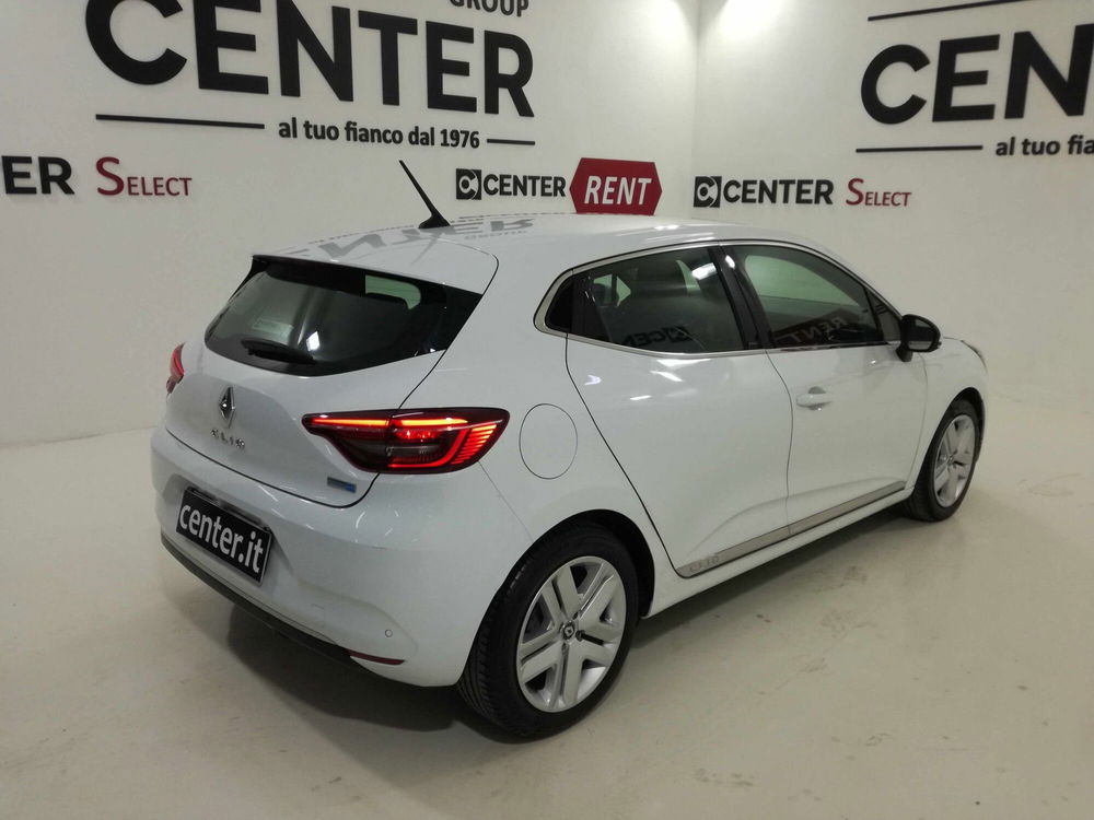 Renault Clio Full Hybrid E-Tech 140 CV 5 porte Intens  del 2021 usata a Salerno (2)