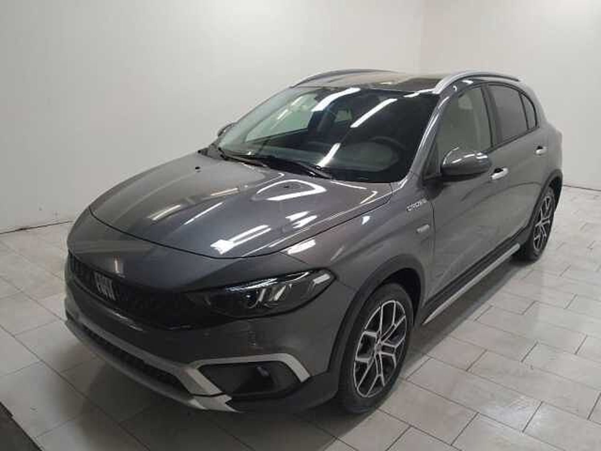 Fiat Tipo Tipo 5p 1.6 mjt Cross s&amp;s 130cv nuova a Cuneo