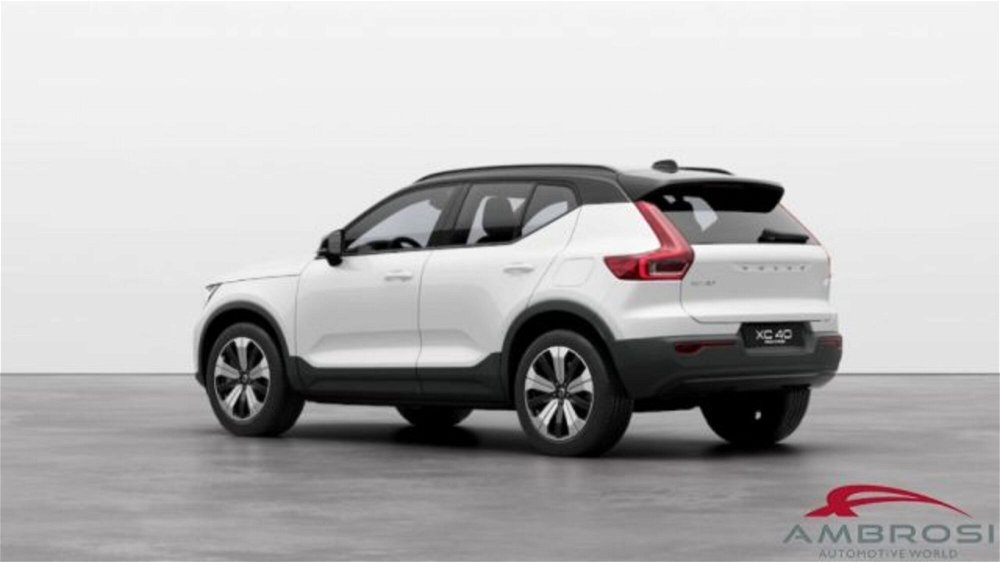 Volvo XC40 Recharge Pure Electric Twin Motor AWD Plus  nuova a Corciano (3)