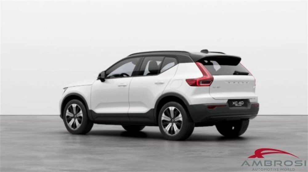 Volvo XC40 Recharge Pure Electric Single Motor FWD Ultimate N1 nuova a Corciano (3)