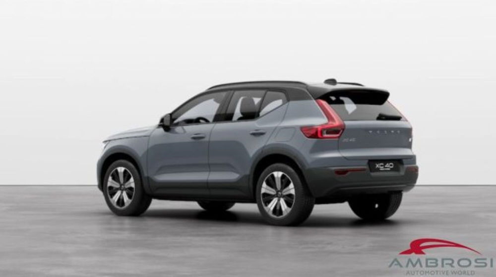 Volvo XC40 nuova a Perugia (3)