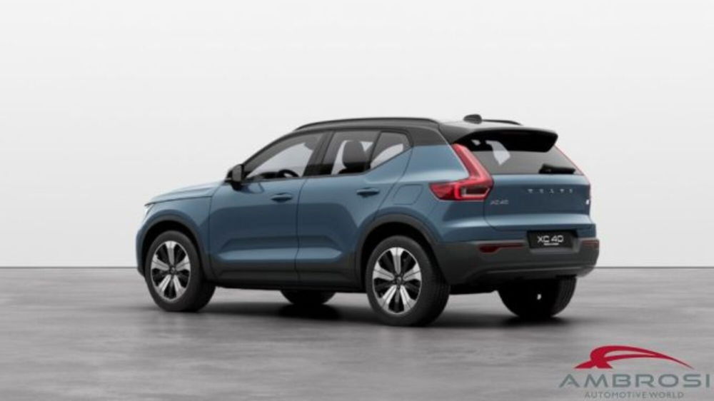 Volvo XC40 nuova a Perugia (3)