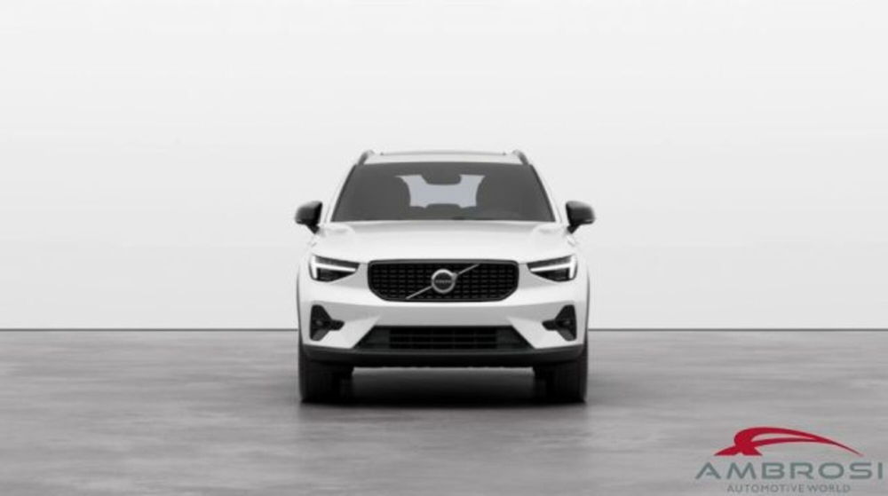 Volvo XC40 nuova a Perugia (4)