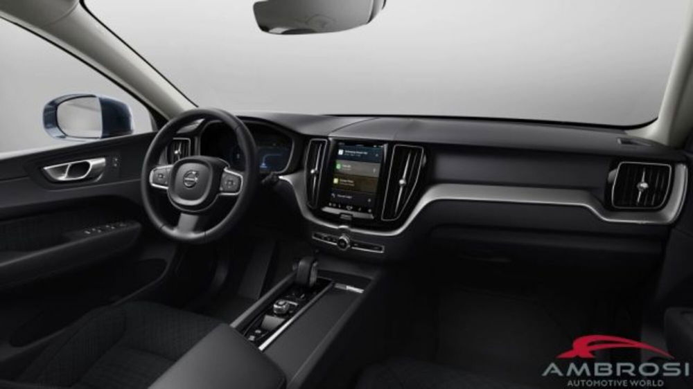 Volvo XC60 nuova a Perugia (6)