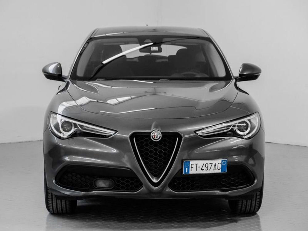 Alfa Romeo Stelvio usata a Prato (5)