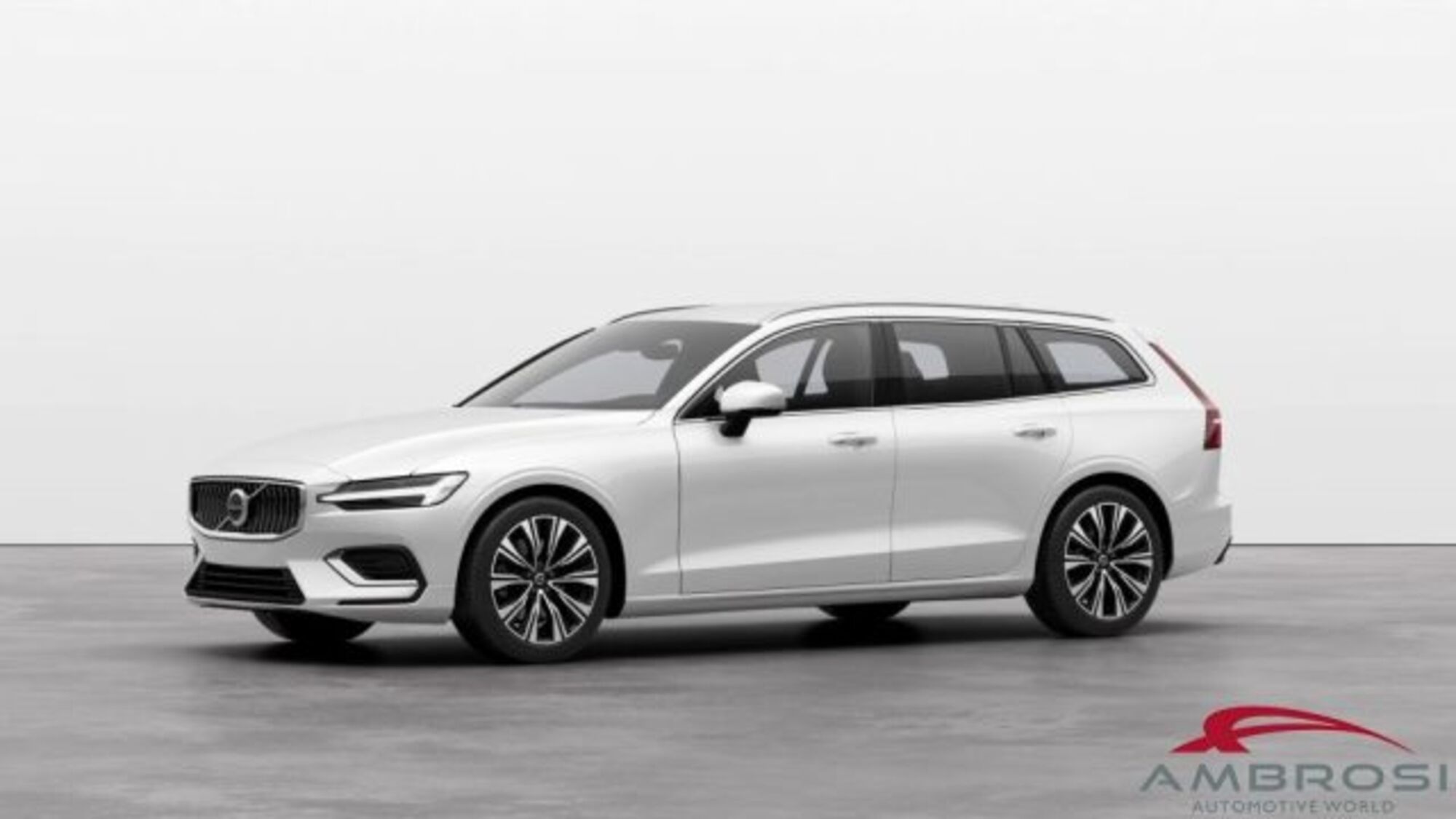 Volvo V60 B4 automatico Plus Bright nuova a Corciano