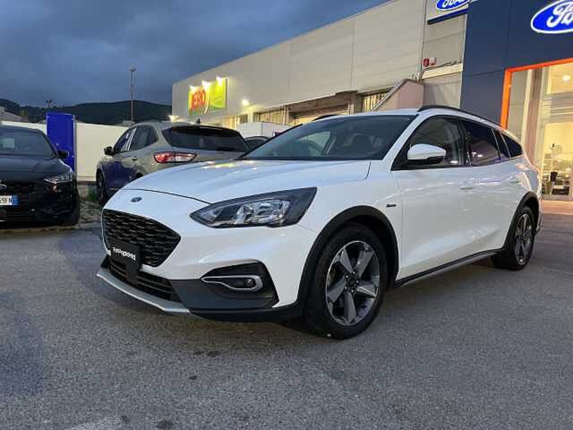 Ford Focus 1.0 EcoBoost 125 CV 5p. Active  del 2019 usata a Salerno