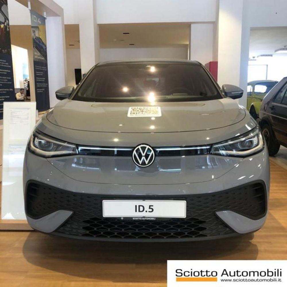 Volkswagen ID.5 nuova a Messina