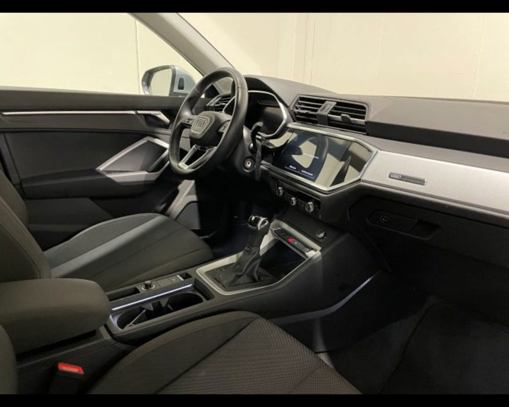 Audi Q3 35 1.5 tfsi Business Advanced s-tronic del 2019 usata a Conegliano (4)
