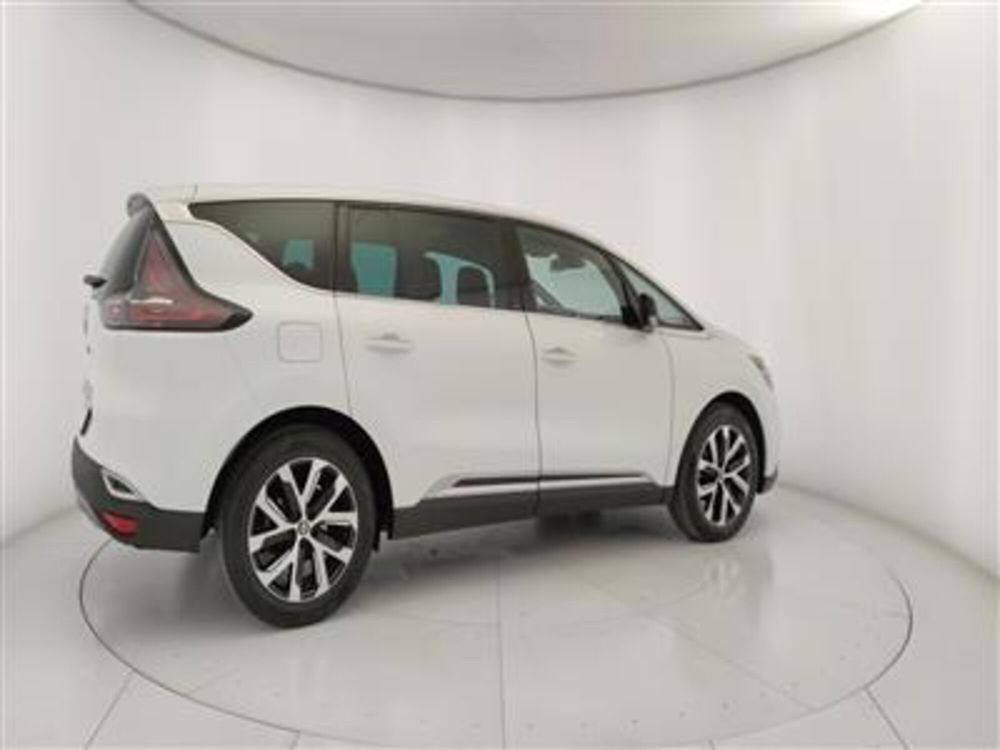 Renault Espace usata a Bari (8)