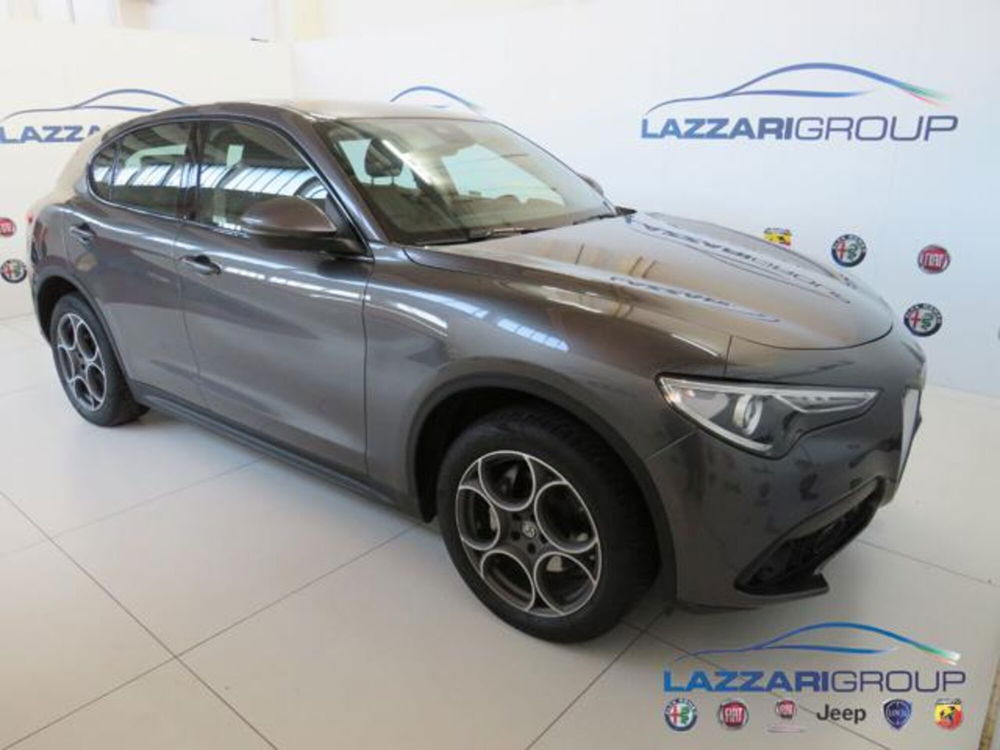 Alfa Romeo Stelvio Stelvio 2.2 Turbodiesel 210 CV AT8 Q4 Executive  del 2018 usata a Lodi (5)