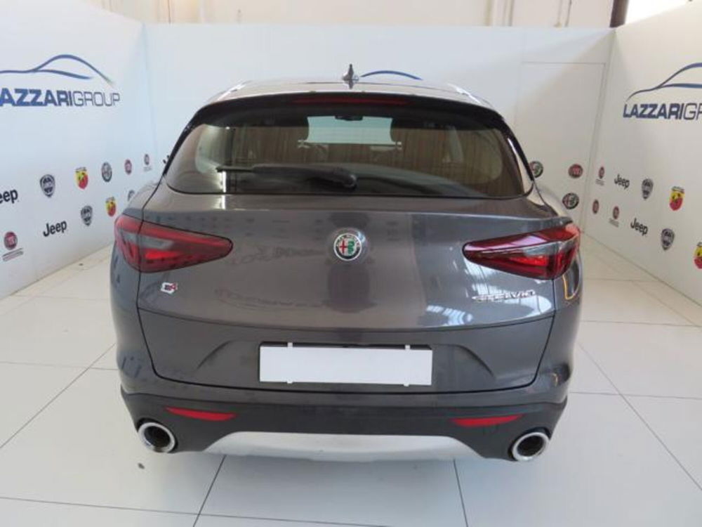 Alfa Romeo Stelvio usata a Lodi (8)