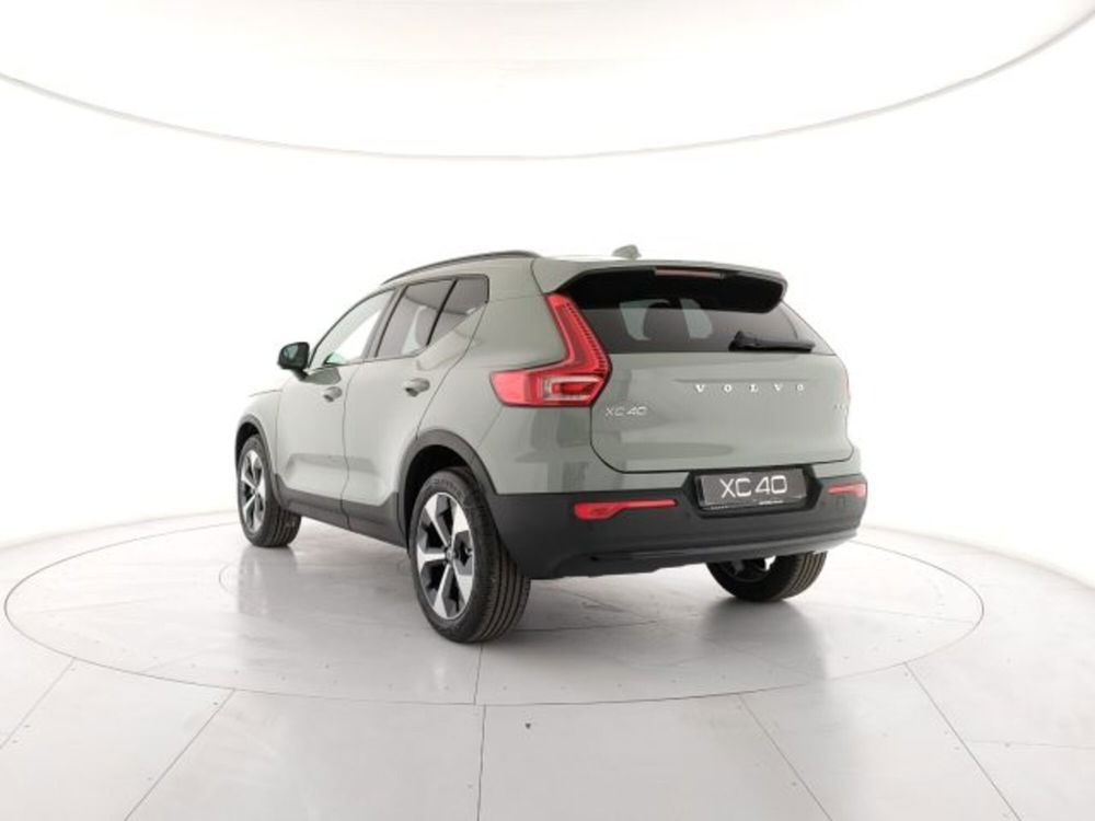 Volvo XC40 nuova a Modena (3)