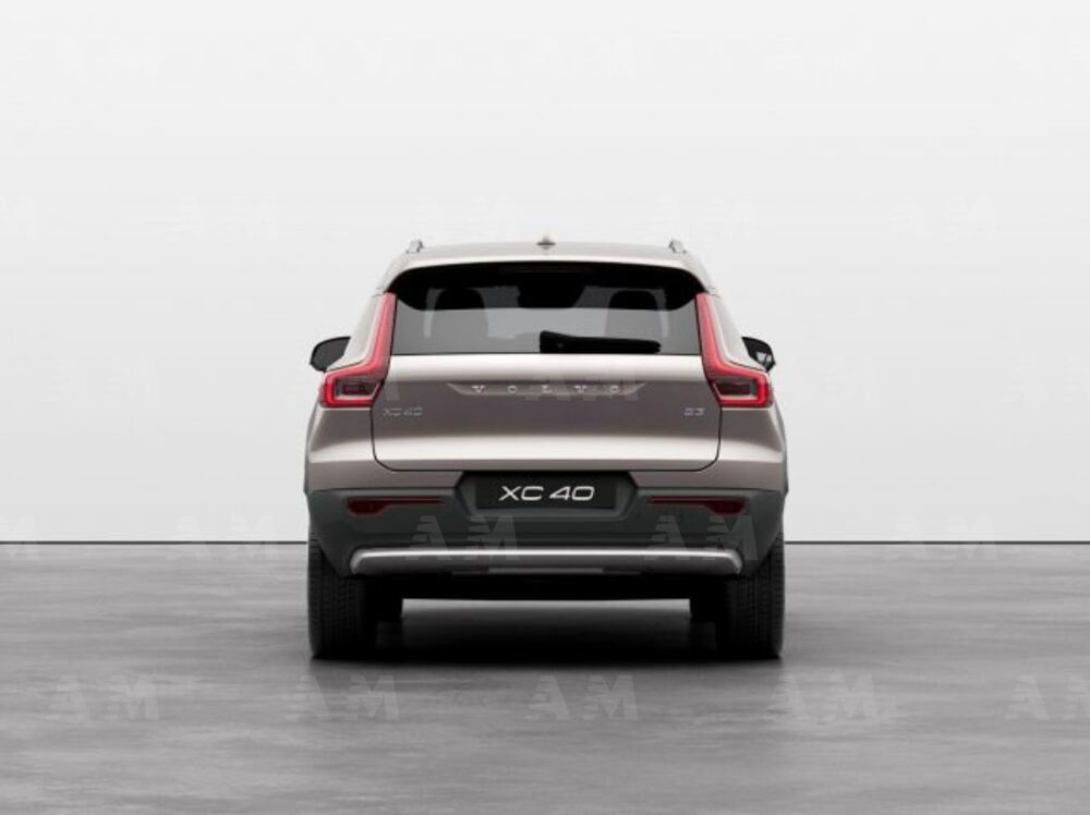 Volvo XC40 nuova a Modena (5)