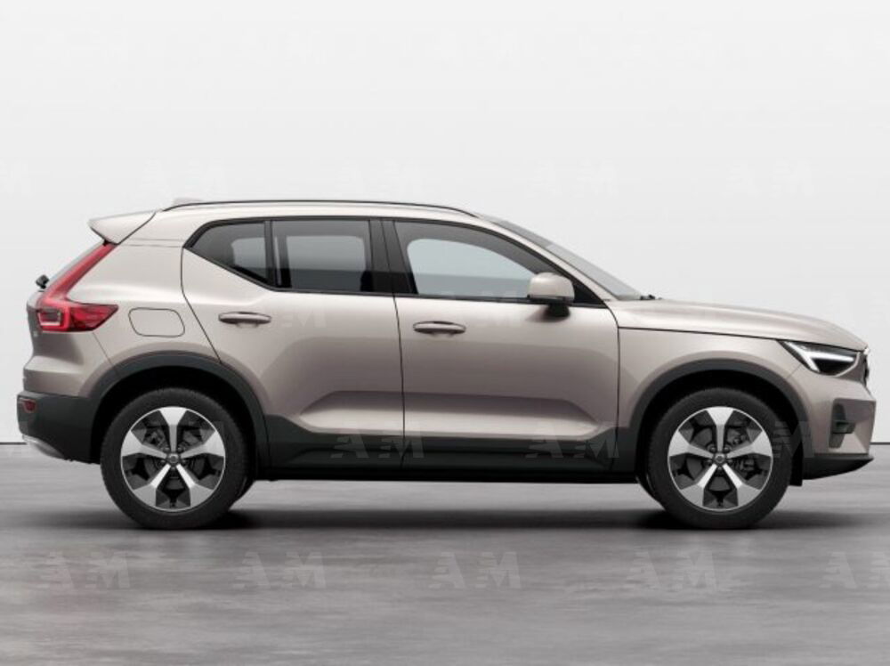 Volvo XC40 nuova a Modena (6)