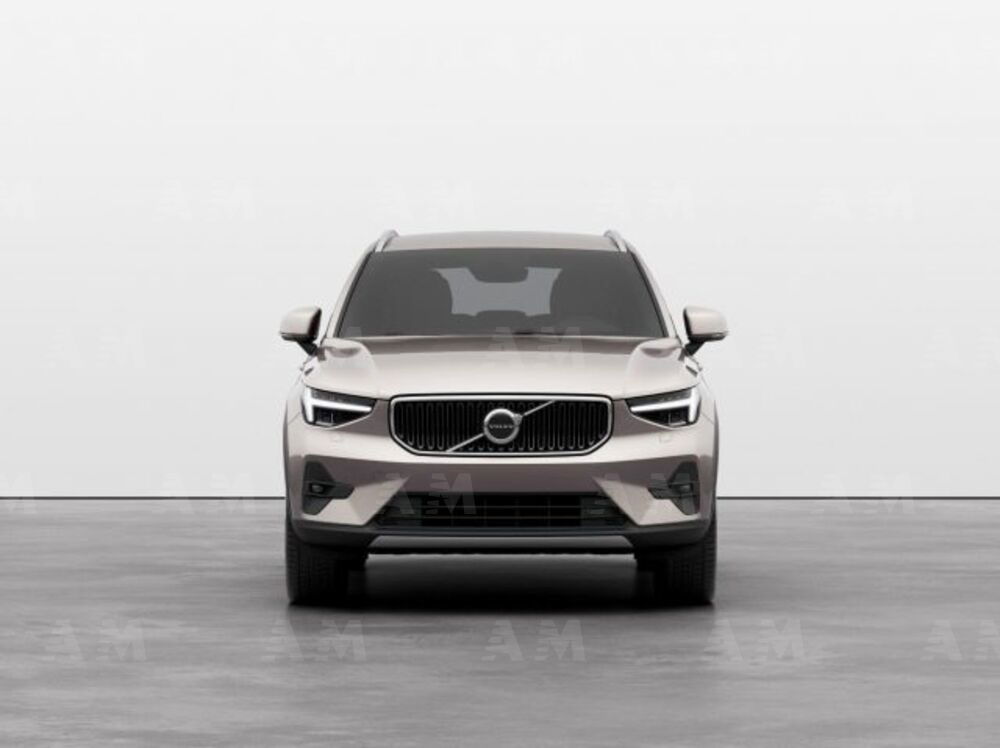 Volvo XC40 nuova a Modena (7)