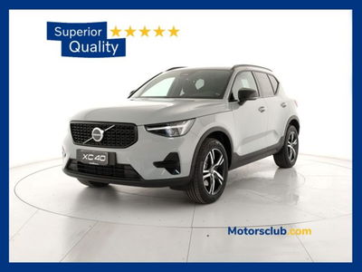 Volvo XC40 B3 automatico Plus Dark  nuova a Modena