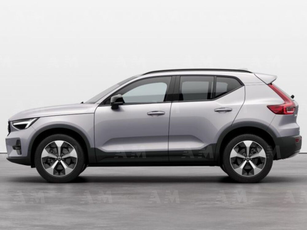 Volvo XC40 nuova a Modena (3)