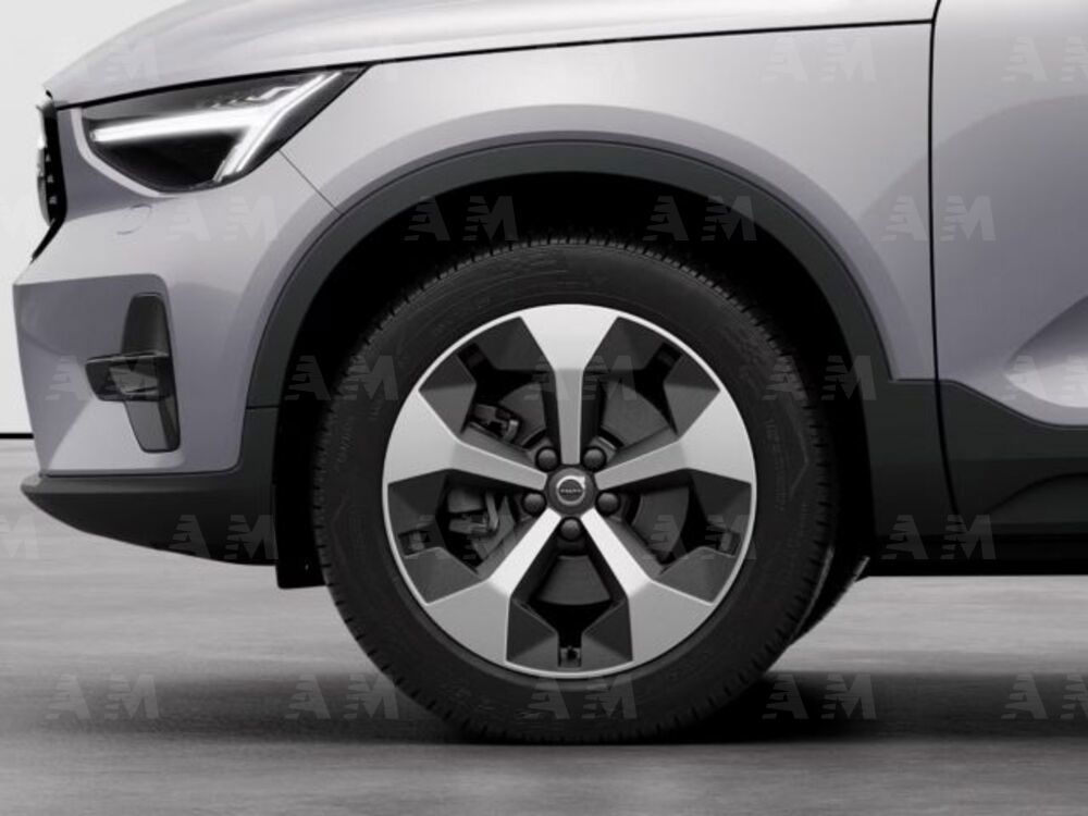 Volvo XC40 nuova a Modena (8)